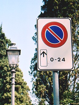 Italian road sign