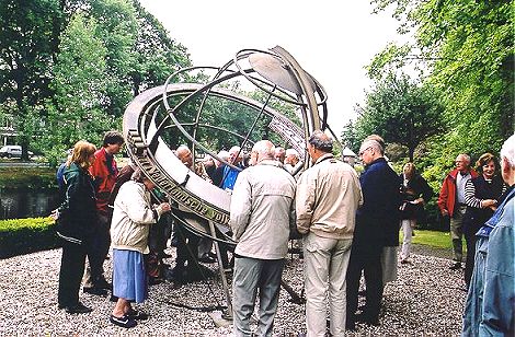 Field trip of the Dutch Sundial Society (June 2000)