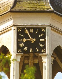 Clock on Ootmarsum Church (May 2000)